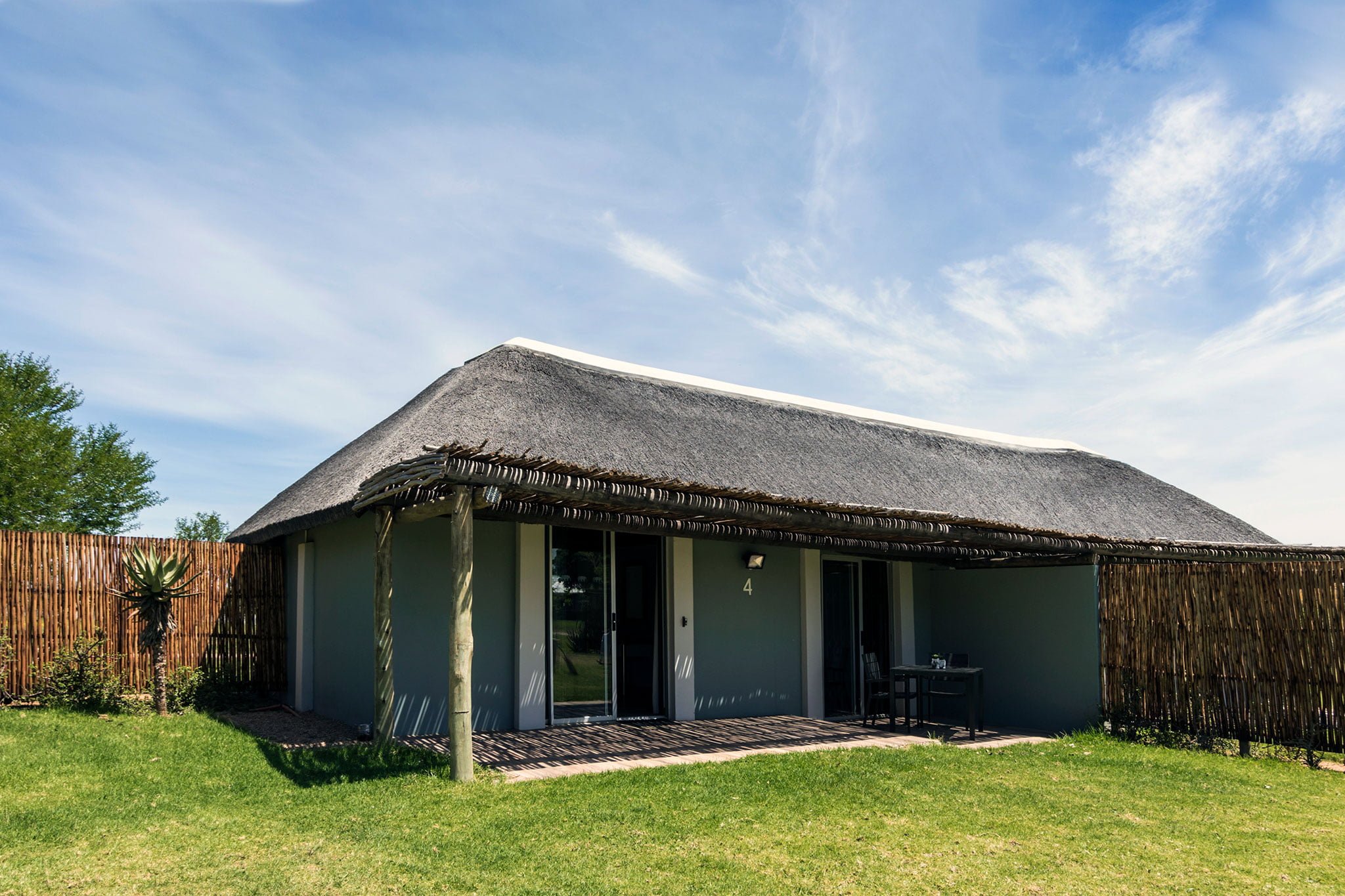 Addo Wildlife - 2 x standard family cottages, charming and thatched with abundance space