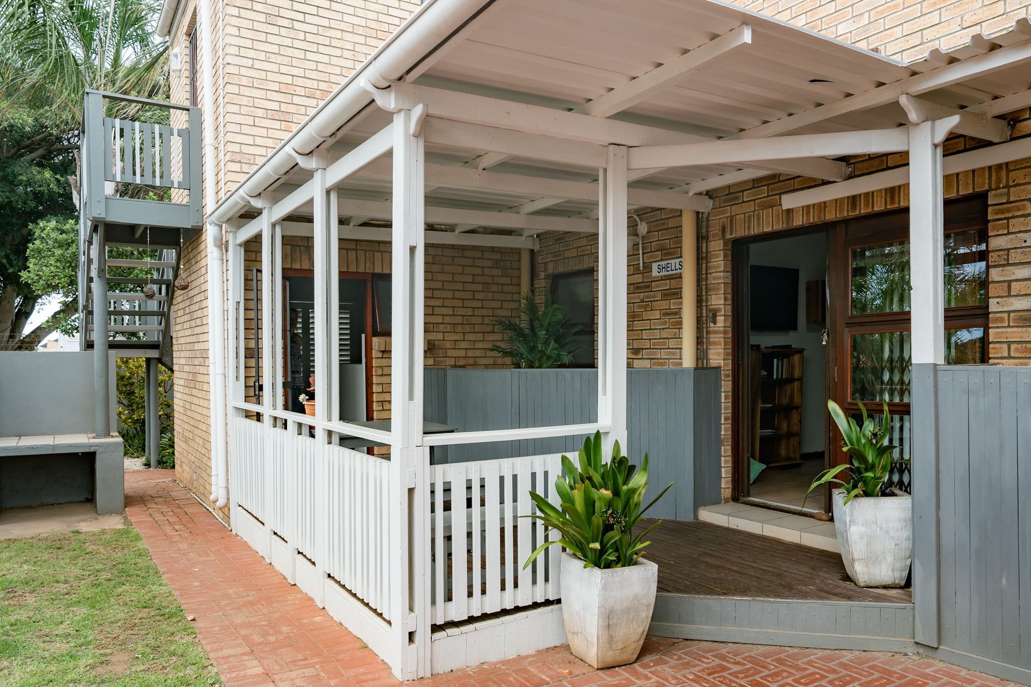 Jbay Breeze SHELLS - feel at home away from home.